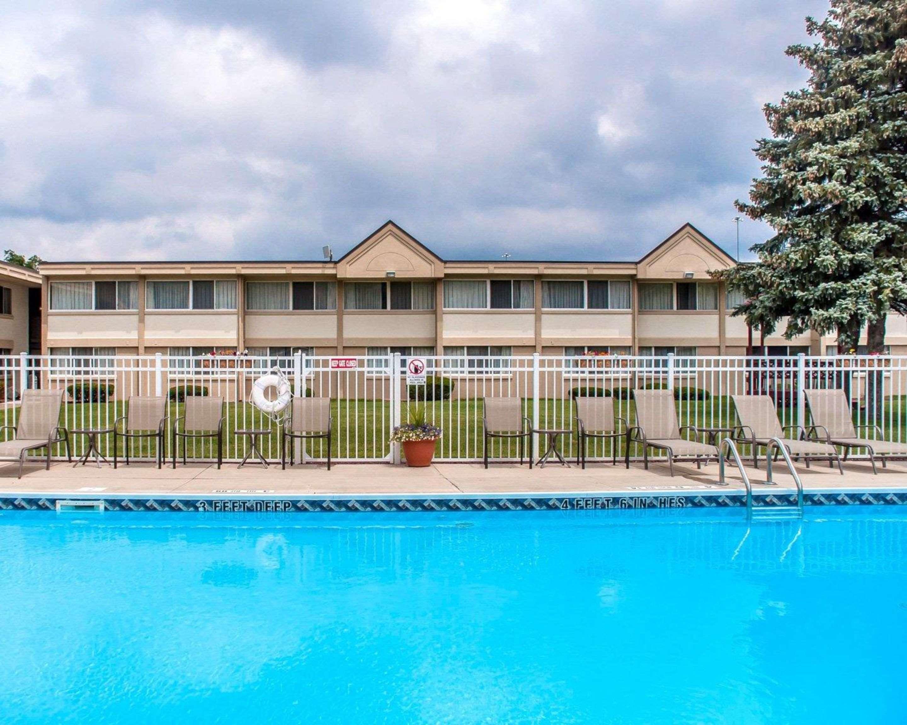 Quality Inn & Suites Vestal Binghamton Near University Exterior foto